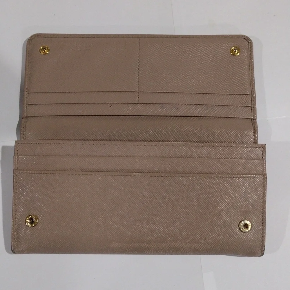 PRADA Wallet 7.5"x3.25" Tan Saffiano Leather Long Flap Snap Closure - Authentic - Picture 14 of 14